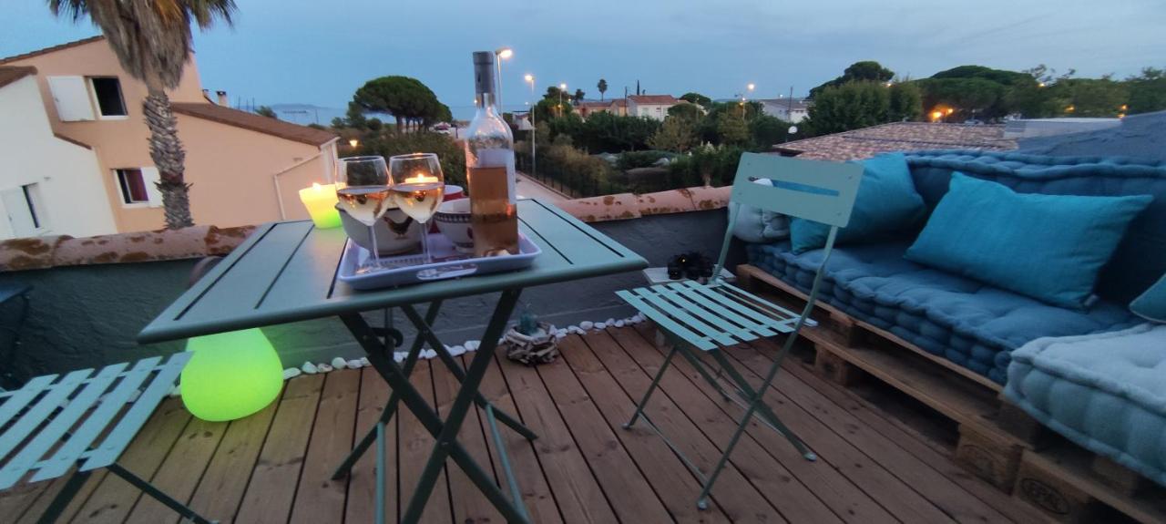 Suite Avec Tropezienne Vue Mer Hyères المظهر الخارجي الصورة